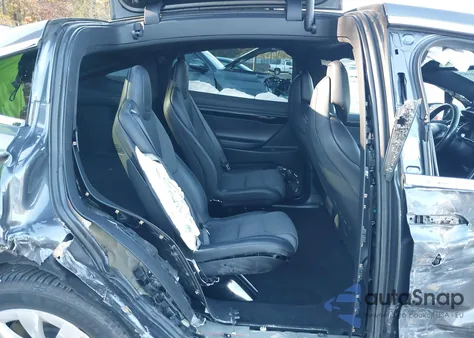 2018 Tesla Model X 100D/75D/P100D z USA, uszkodzony, nr VIN 5YJXCBE28JF137847